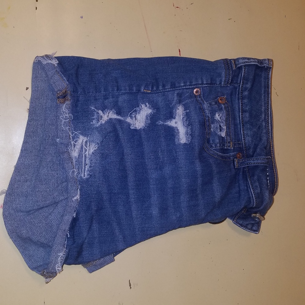 Hi rise shorts